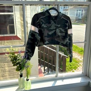 Aeropostale cropped camp hoodie